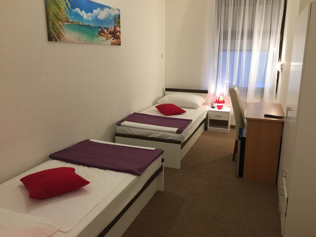 Hotel Ruza Novi Vinodolski Bilik gambar